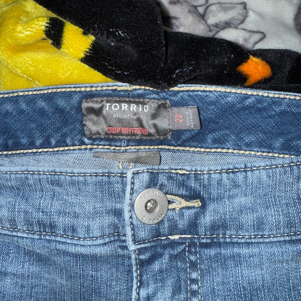 Torrid Vintage Boyfriend Ankle Capris - Picture 5 of 6